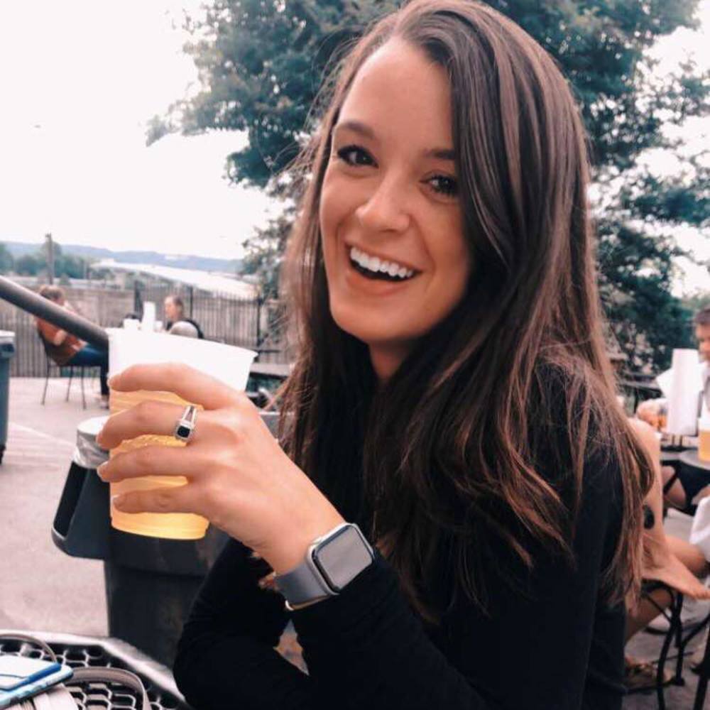 Meet your Posher, Lauren